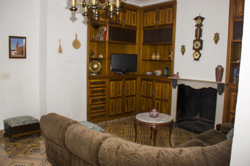 Отель Casa Marifina Enguera Экстерьер фото